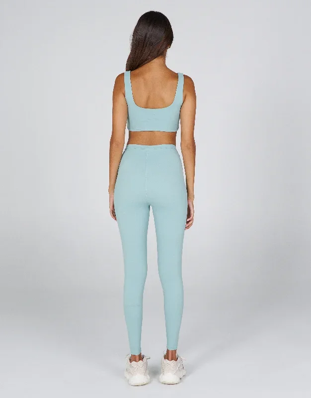 aw-canyon-crop-capri-blue