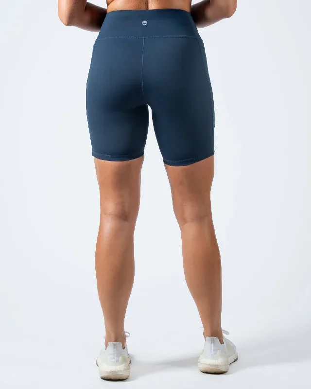 baseline-shorts-multi-lengths-navy