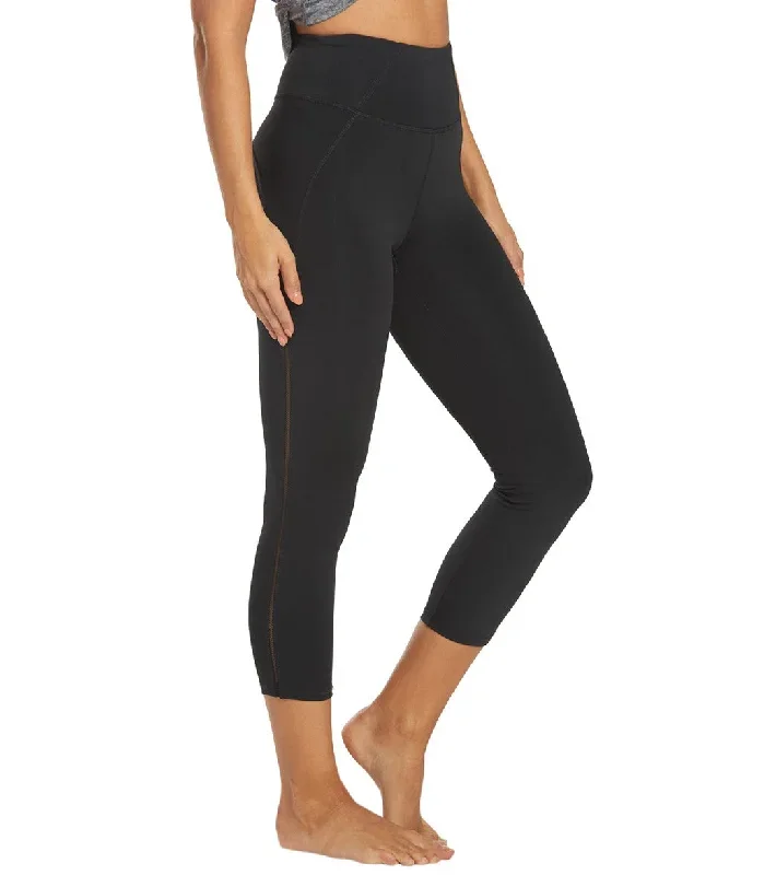 Marika High Waisted Lua Yoga Capris Black