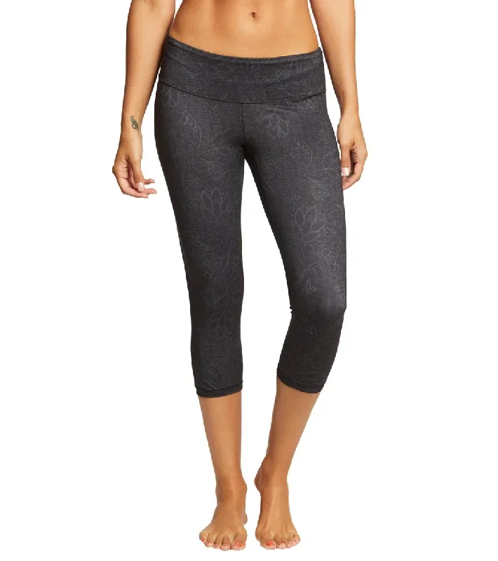 prAna Pillar Printed Yoga Capris Black Rosewood