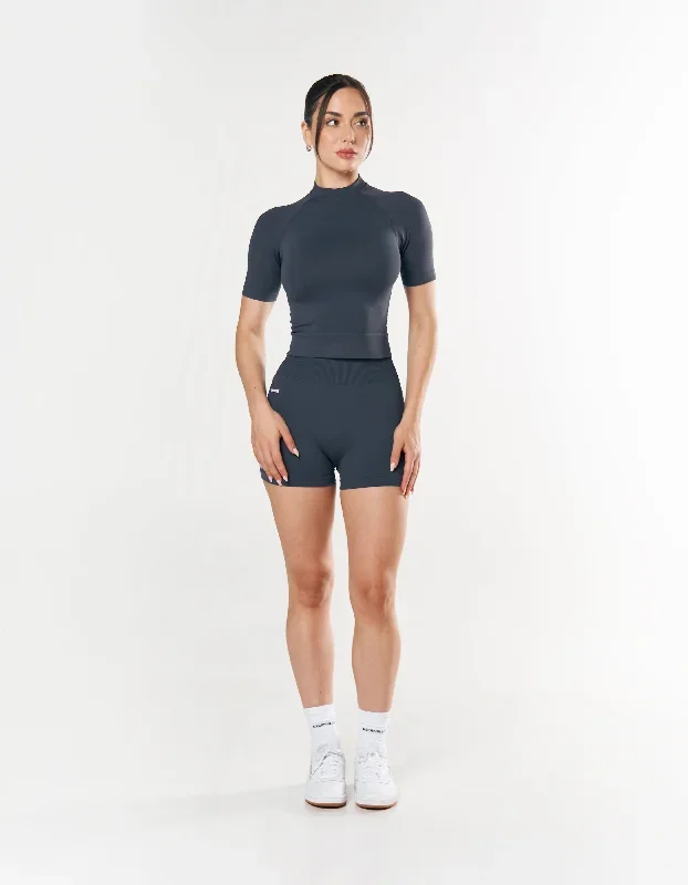 seamless-mini-biker-shorts-blueberry