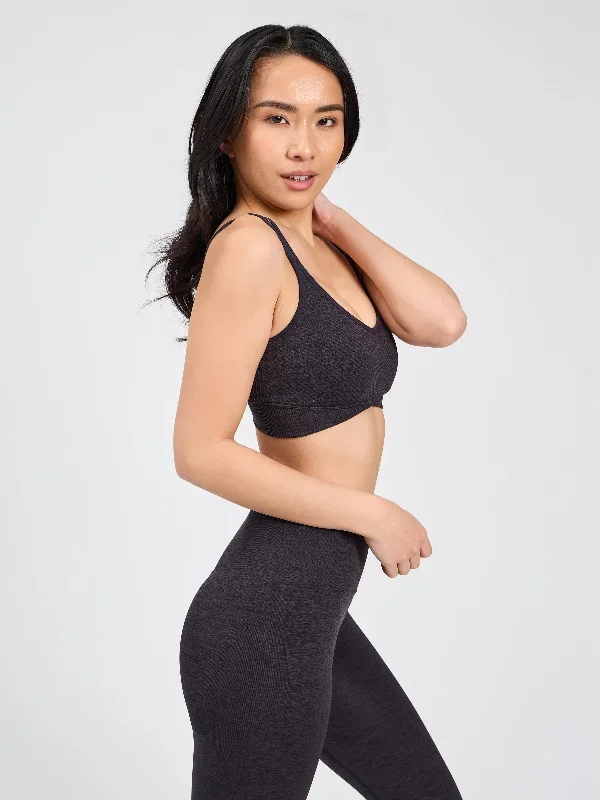 shape-seamless-sports-bra-charcoal