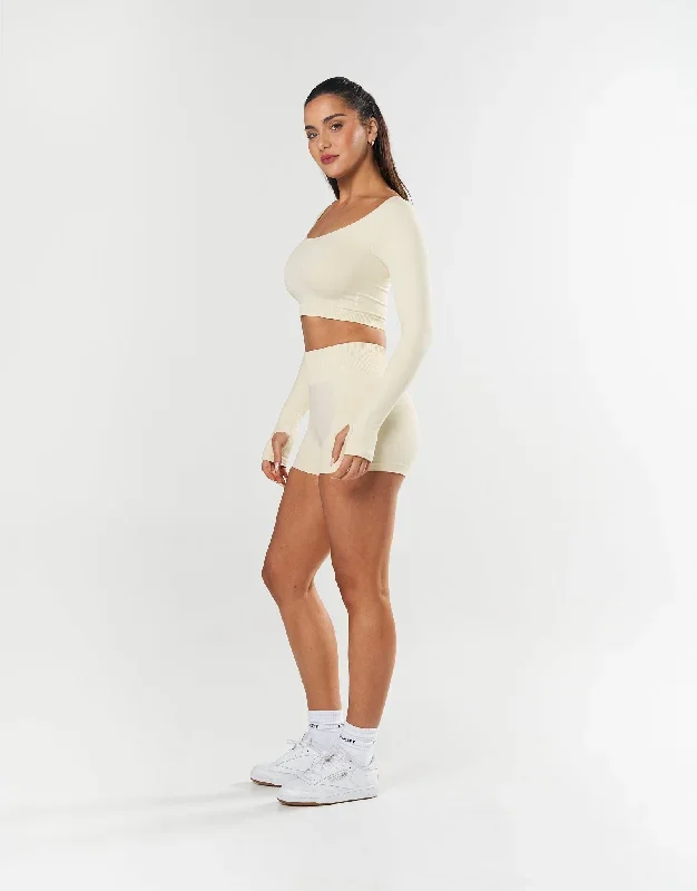 sl-seamless-scoop-long-sleeve-butter