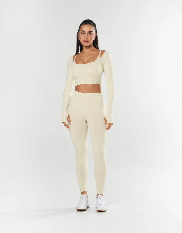 sl-seamless-scoop-long-sleeve-butter