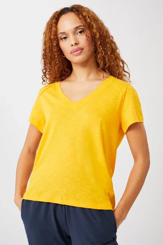 The New V-Neck (Mango)