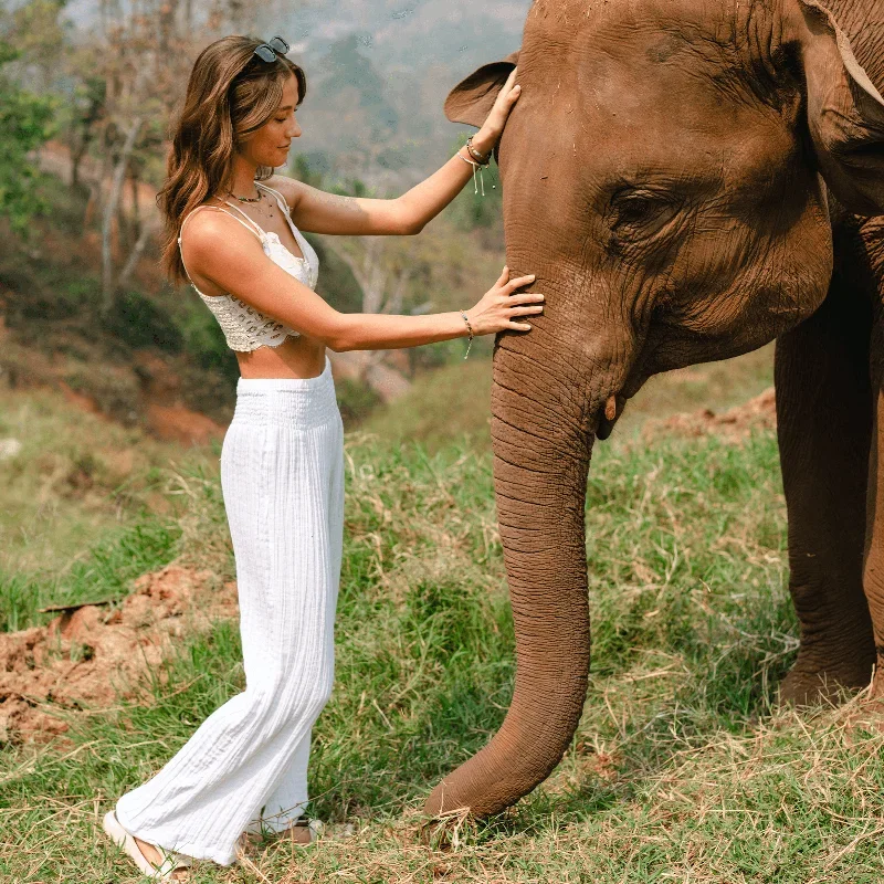 white-wide-leg-cotton-pants