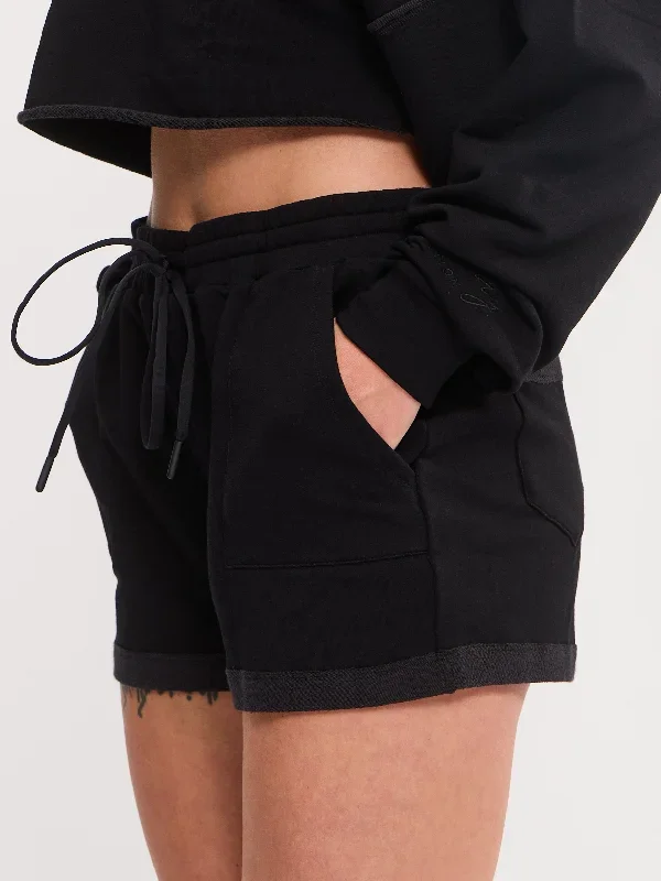 wildest-dreams-short-black